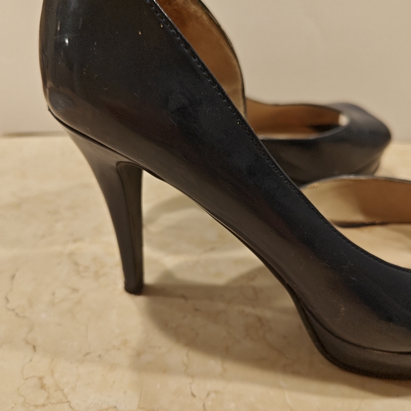 Nine West Navy Blue Patent D'Orsay Platform Pumps - 7M - Picture 4 of 11